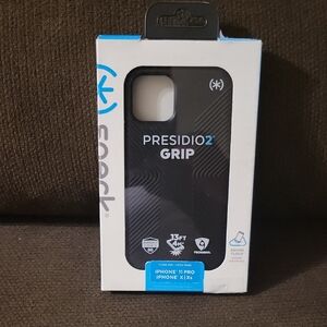 Speck Presidio 2 Grip  (*) Case for iPhone 11 Pro & X | Xs - Black